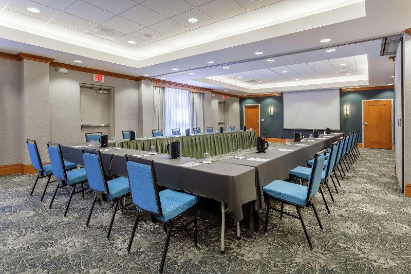 هتل Hampton Inn & Suites Saratoga Springs Downtown