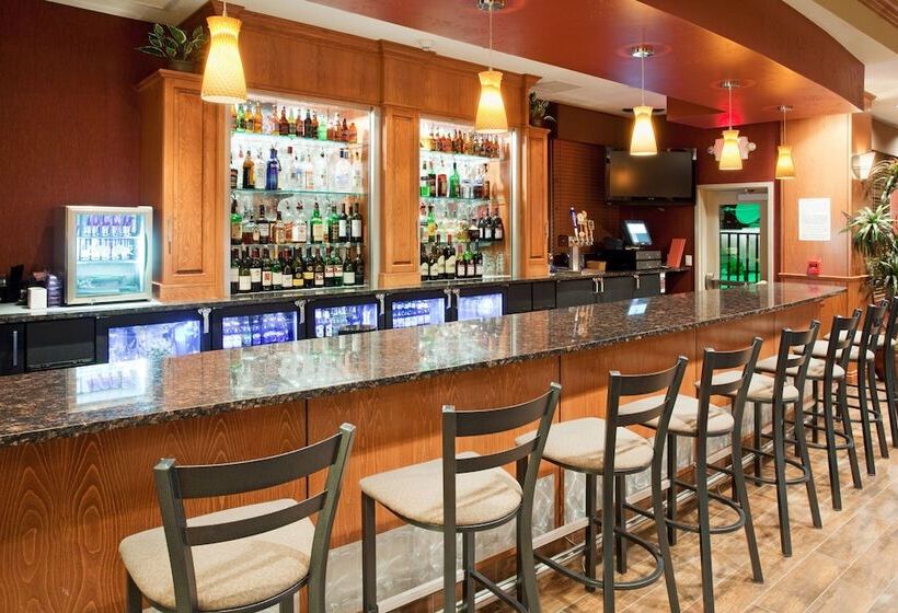 Holiday Inn Hotel & Suites Grand Junction Airport, An Ihg