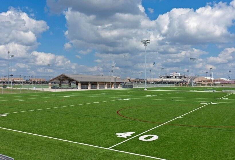 فندق Holiday Inn Express & Suites College Station, An Ihg