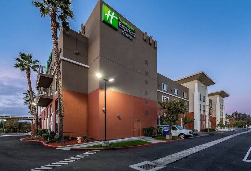 호텔 Holiday Inn Express Fremont   Milpitas Central, An Ihg