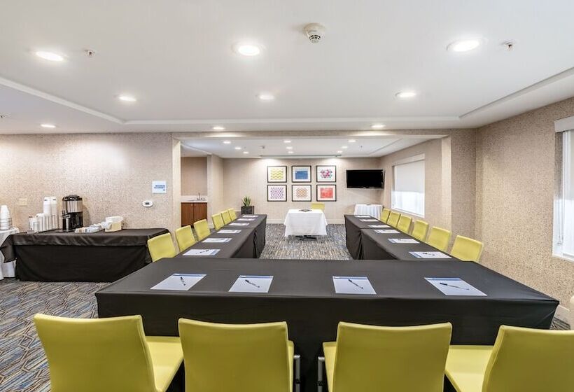 호텔 Holiday Inn Express Fremont   Milpitas Central, An Ihg