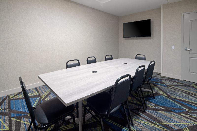 هتل Holiday Inn Express Fresno South, An Ihg