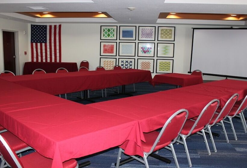 فندق Holiday Inn Express Orlando   South Davenport, An Ihg