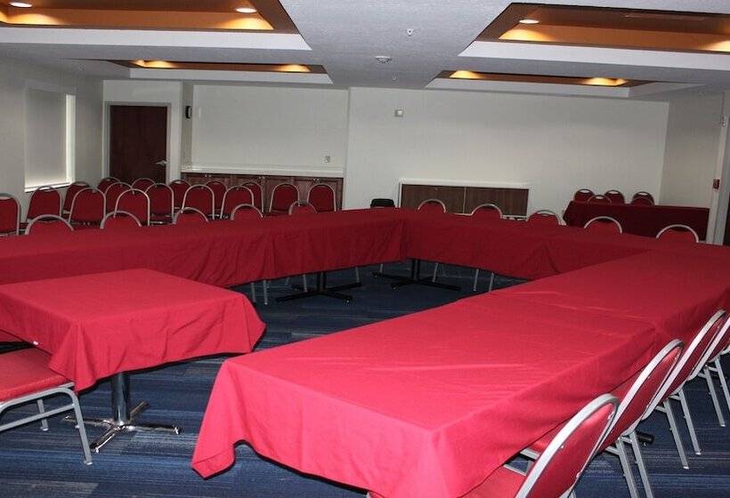 فندق Holiday Inn Express Orlando   South Davenport, An Ihg