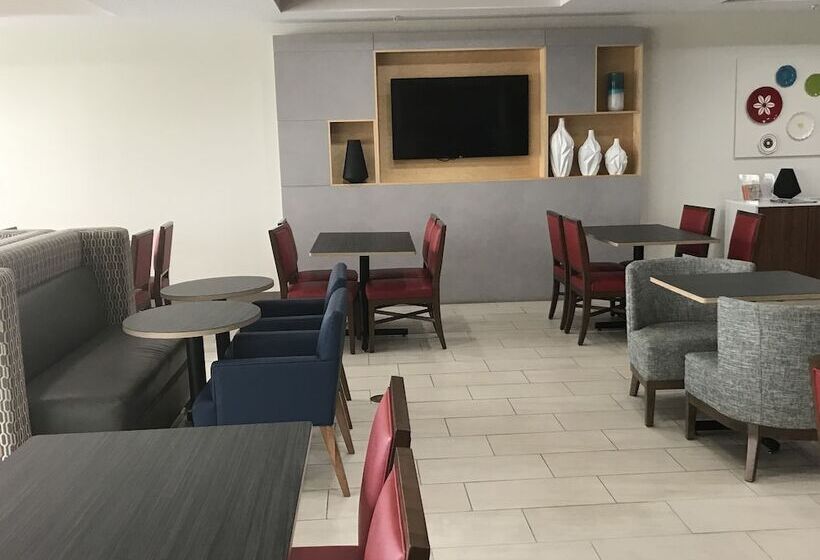 فندق Holiday Inn Express Orlando   South Davenport, An Ihg