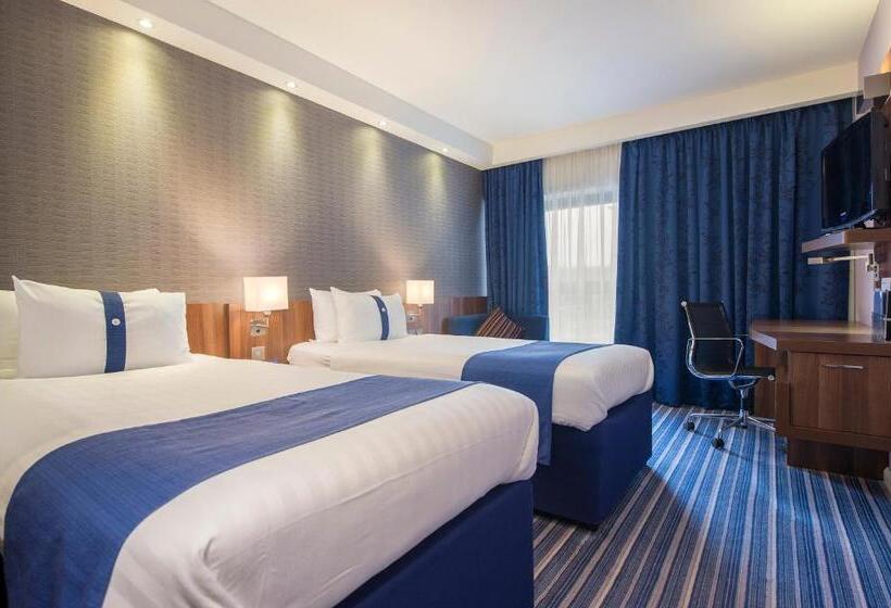 هتل Holiday Inn Express Sheffield City Centre By Ihg