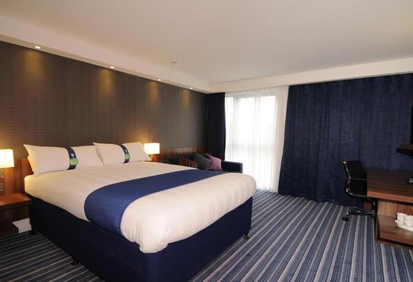 هتل Holiday Inn Express Sheffield City Centre By Ihg