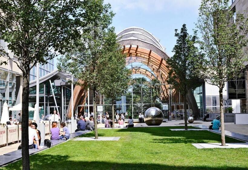 هتل Holiday Inn Express Sheffield City Centre By Ihg