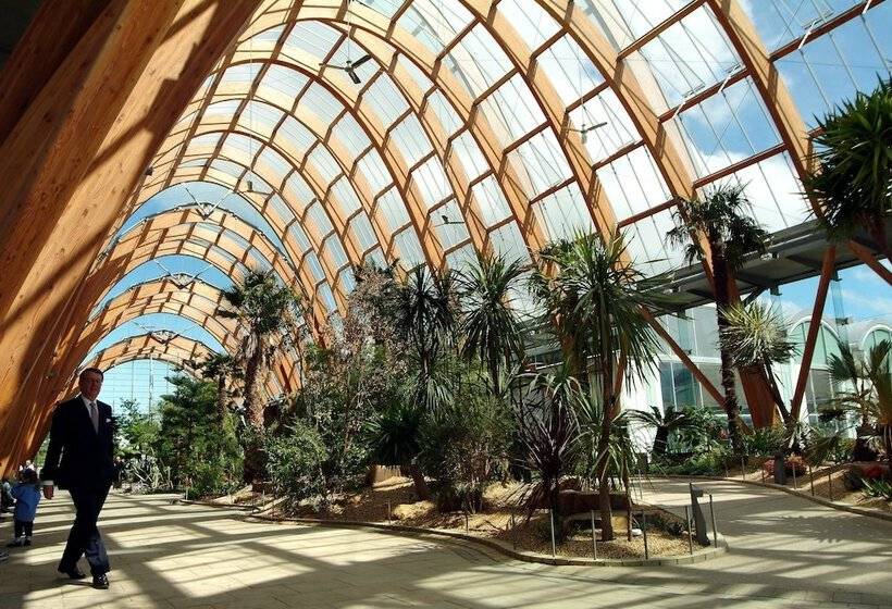 هتل Holiday Inn Express Sheffield City Centre By Ihg