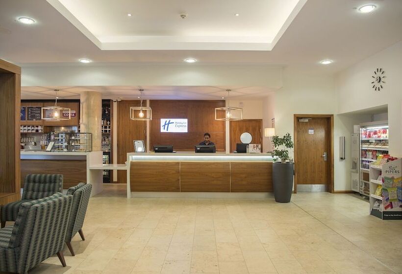 هتل Holiday Inn Express Sheffield City Centre By Ihg