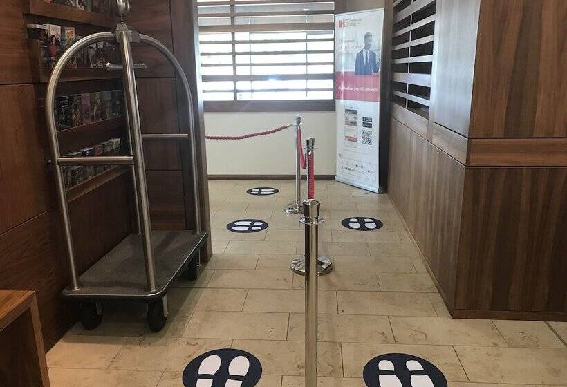 هتل Holiday Inn Express Sheffield City Centre By Ihg