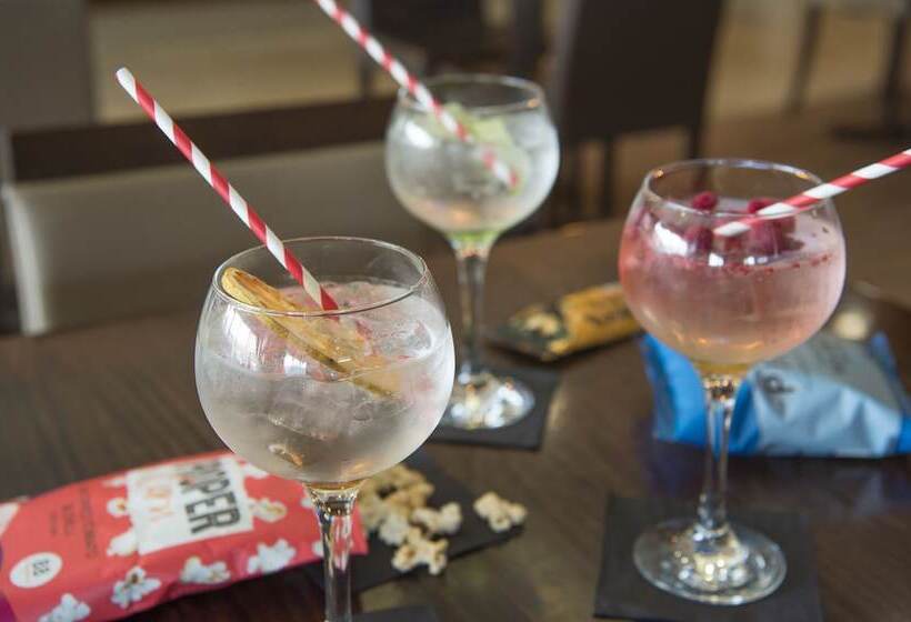 هتل Holiday Inn Express Sheffield City Centre By Ihg