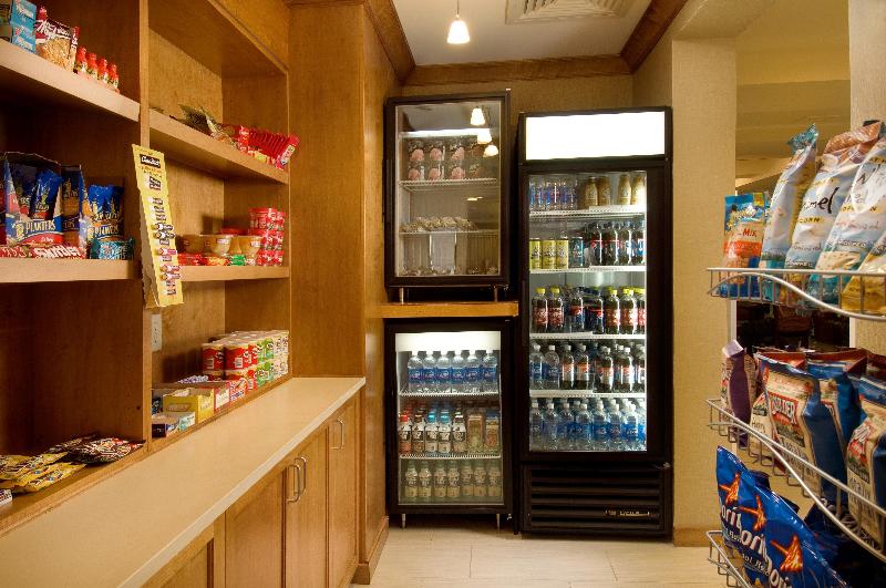 Отель Holiday Inn Express & Suites Alexandria   Fort Belvoir, An Ihg