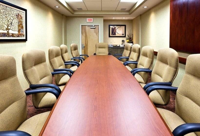 ホテル Holiday Inn Express & Suites Monterrey Aeropuerto, An Ihg