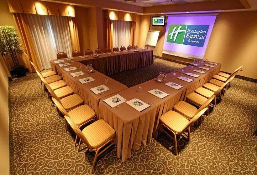 ホテル Holiday Inn Express & Suites Monterrey Aeropuerto, An Ihg