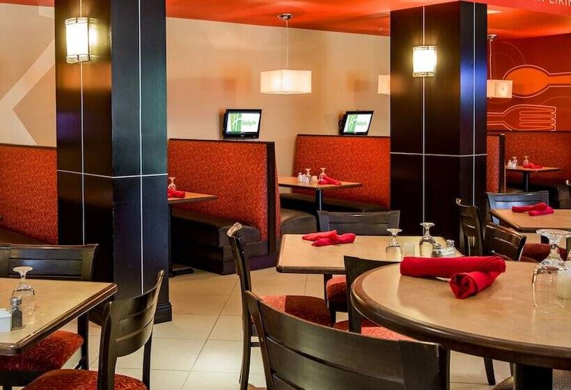 בית מלון כפרי Holiday Inn Express & Suites   Oklahoma City Airport, An Ihg