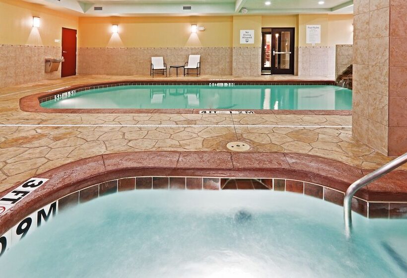 בית מלון כפרי Holiday Inn Express & Suites   Oklahoma City Airport, An Ihg
