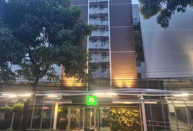 ホテル Ibis Styles Belem Nazare