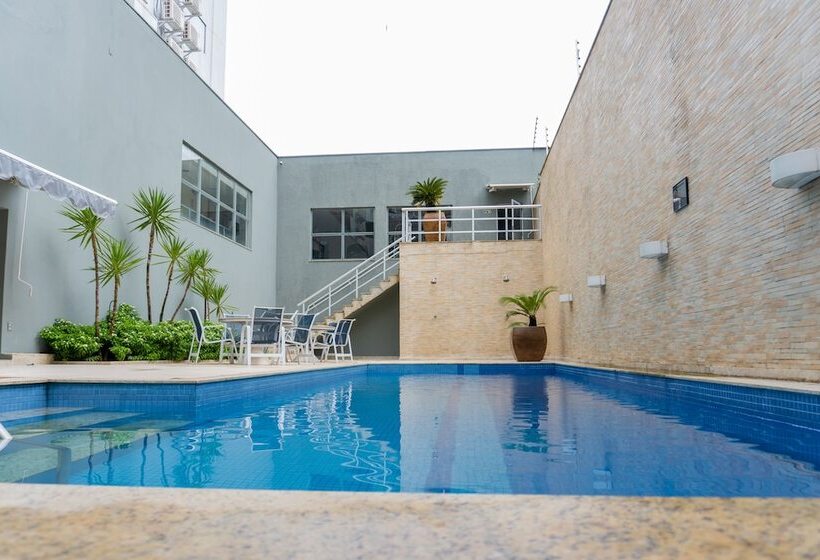 ホテル Ibis Styles Belem Nazare