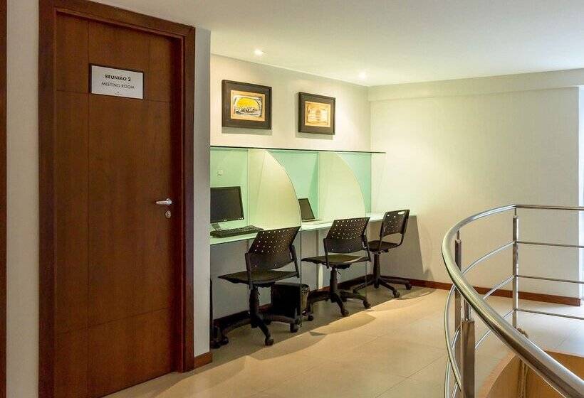 ホテル Ibis Styles Belem Nazare