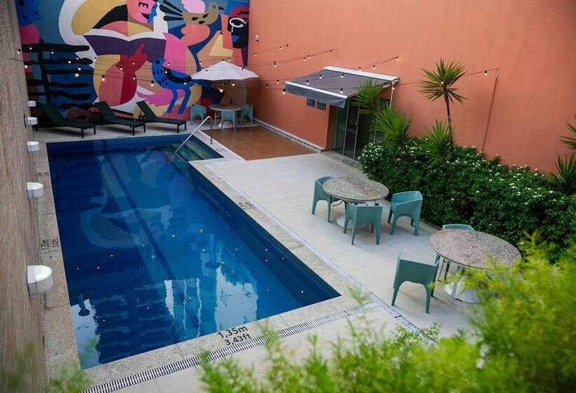 ホテル Ibis Styles Belem Nazare