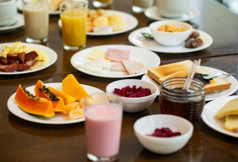 ホテル Ibis Styles Belem Nazare