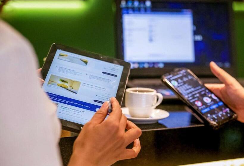 ホテル Ibis Styles Belem Nazare