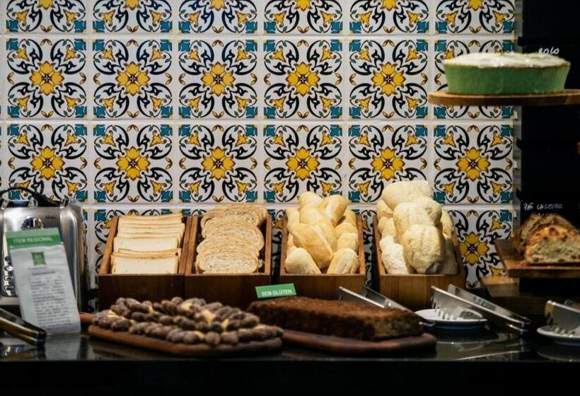 ホテル Ibis Styles Belem Nazare