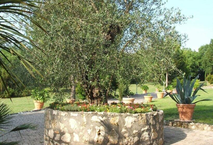 ホテル Il Pietreto