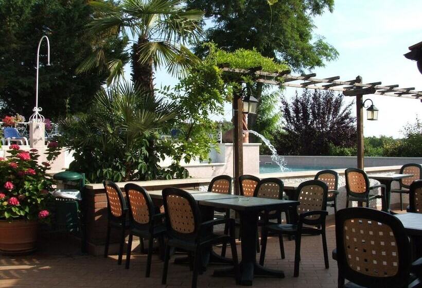 ホテル Il Pietreto