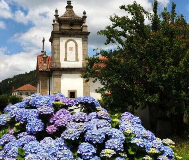 בית מלון כפרי Inatel Piodao