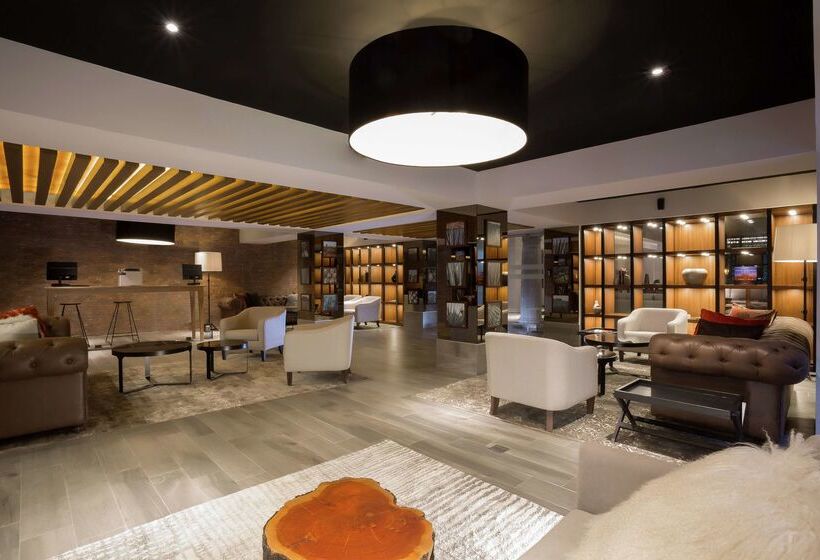 Отель Indigo Guadalajara Expo, An Ihg