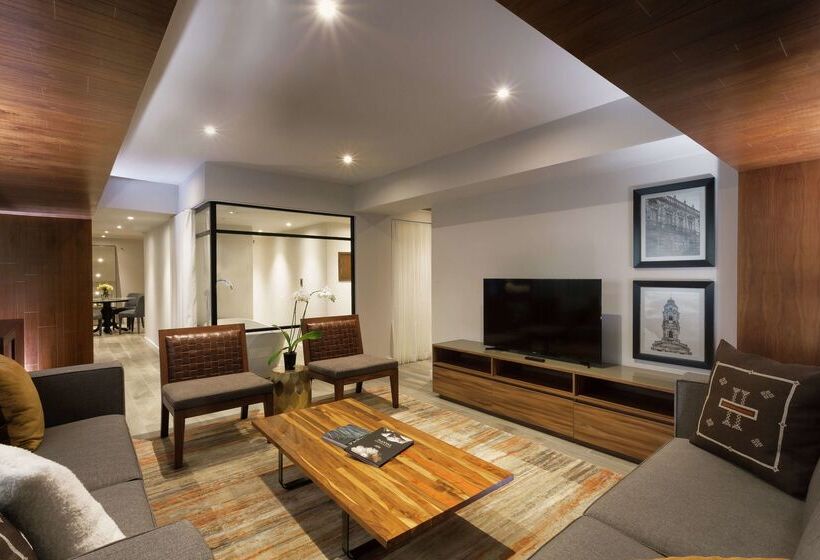 Отель Indigo Guadalajara Expo, An Ihg