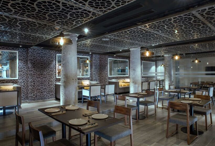 Отель Indigo Guadalajara Expo, An Ihg