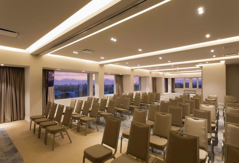 Отель Indigo Guadalajara Expo, An Ihg