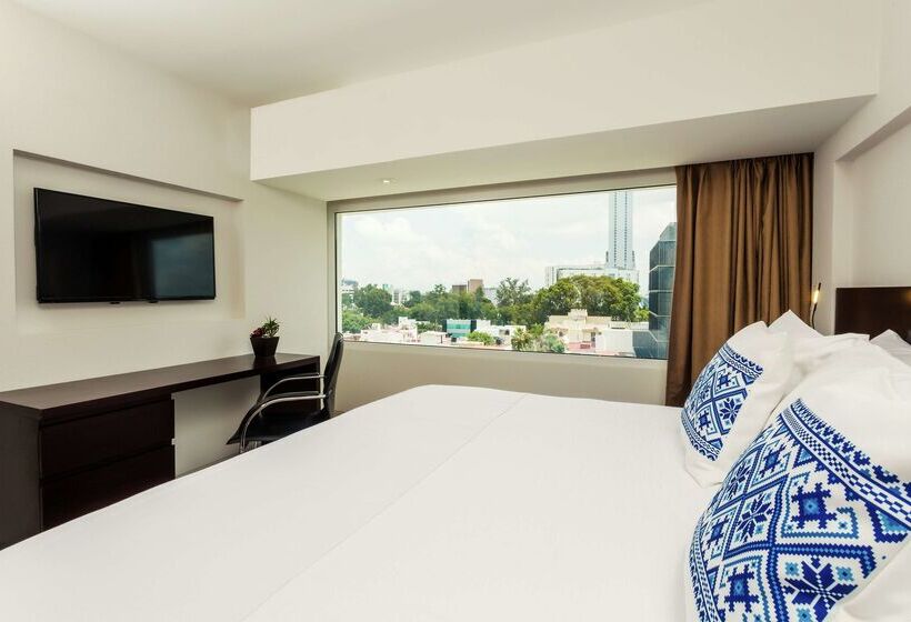 Отель Indigo Guadalajara Expo, An Ihg