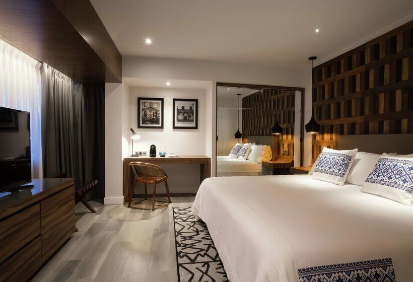 Отель Indigo Guadalajara Expo, An Ihg