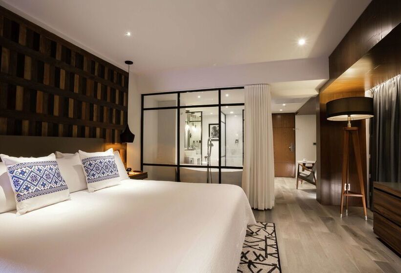 Отель Indigo Guadalajara Expo, An Ihg