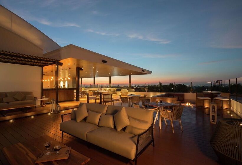 Отель Indigo Guadalajara Expo, An Ihg