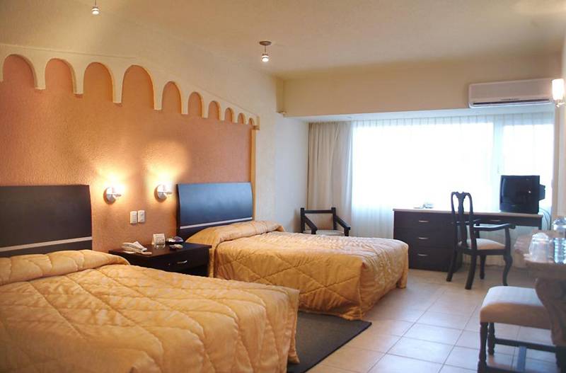 Отель Indigo Guadalajara Expo, An Ihg