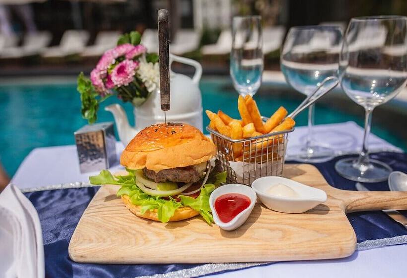 Отель Kc Beach Club & Pool Villas