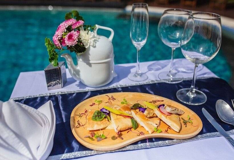 Отель Kc Beach Club & Pool Villas