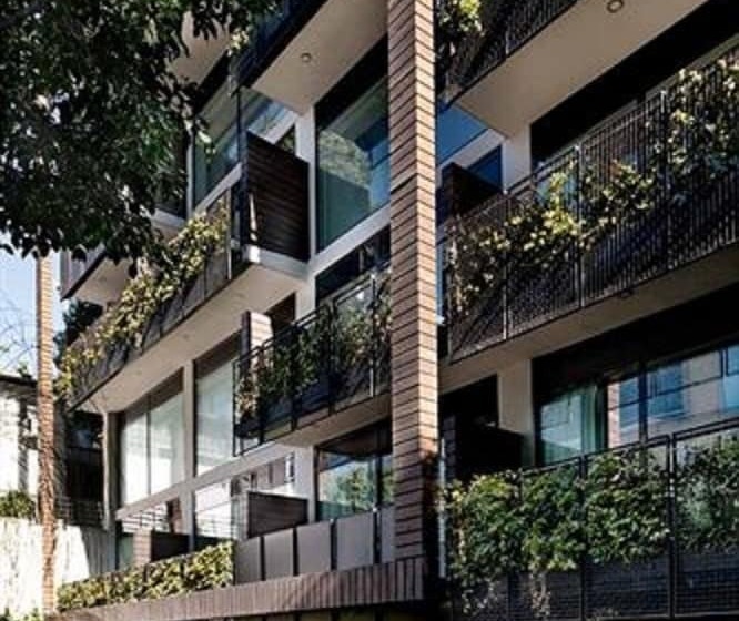 هتل Las Suites Campos Eliseos