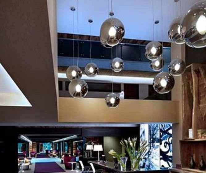 هتل Las Suites Campos Eliseos