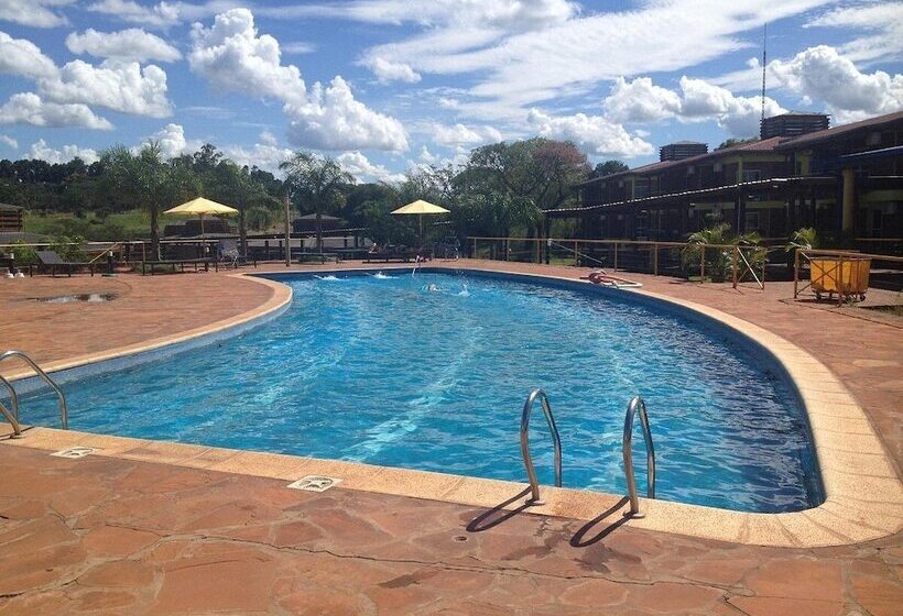 ホテル Maitei Posadas