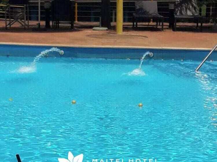 ホテル Maitei Posadas