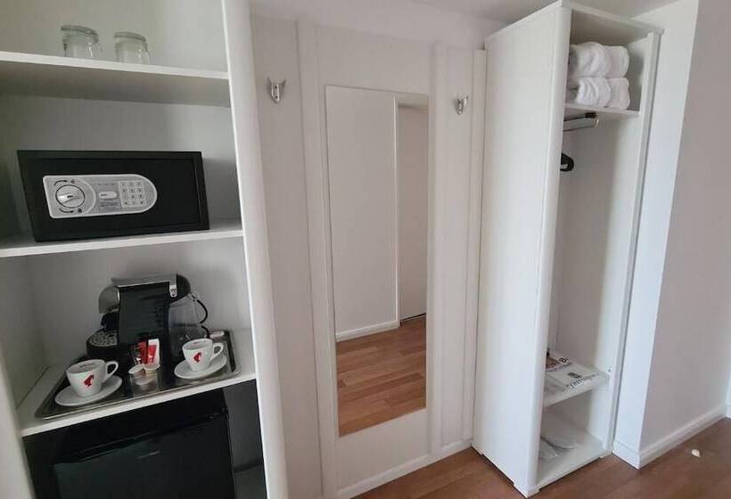 Отель Mycontinental Sibiu