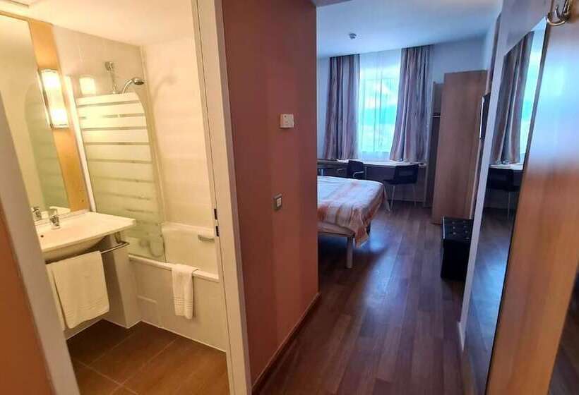 Отель Mycontinental Sibiu