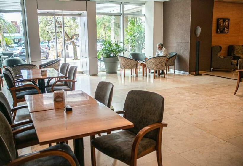 هتل Orfeo Suites Cordoba