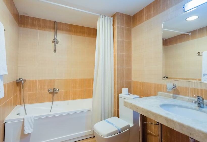 فندق Orpheus Casino And Spa